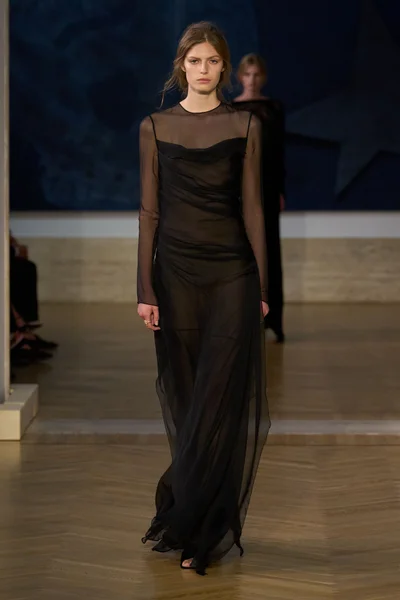 Look 62